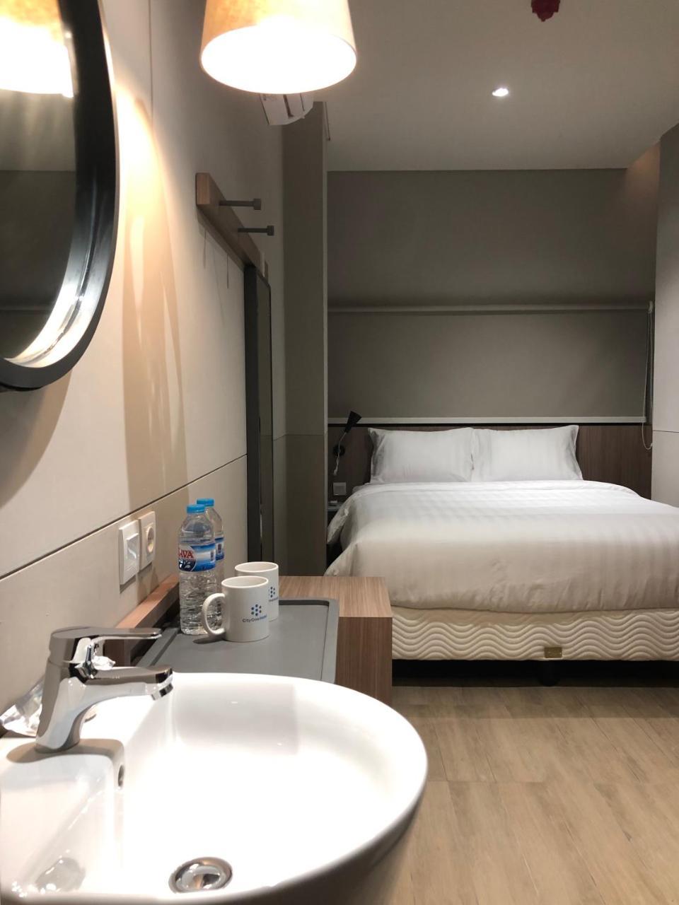 Citrip Hotel Simpang Lima Semarang Dış mekan fotoğraf