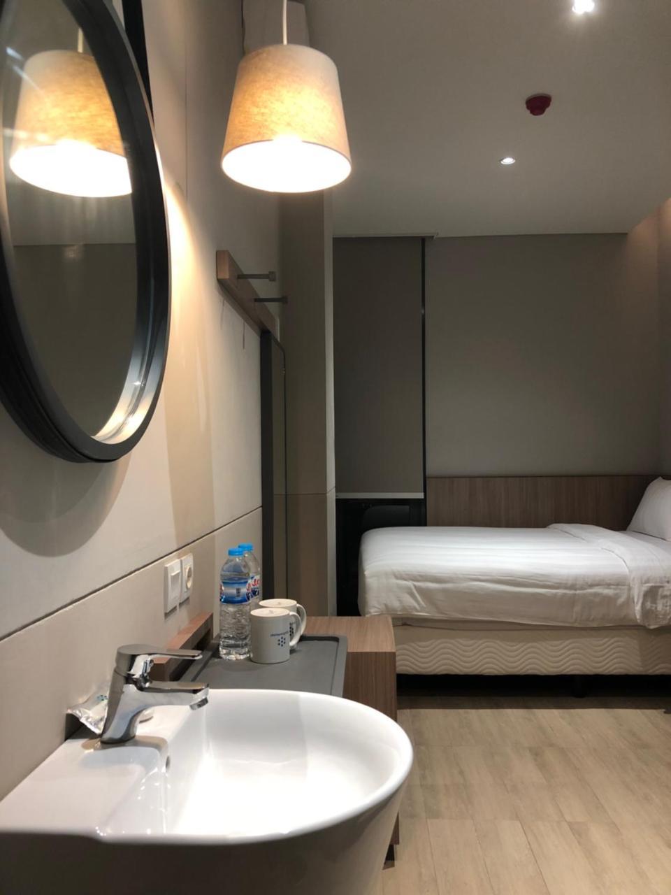 Citrip Hotel Simpang Lima Semarang Dış mekan fotoğraf